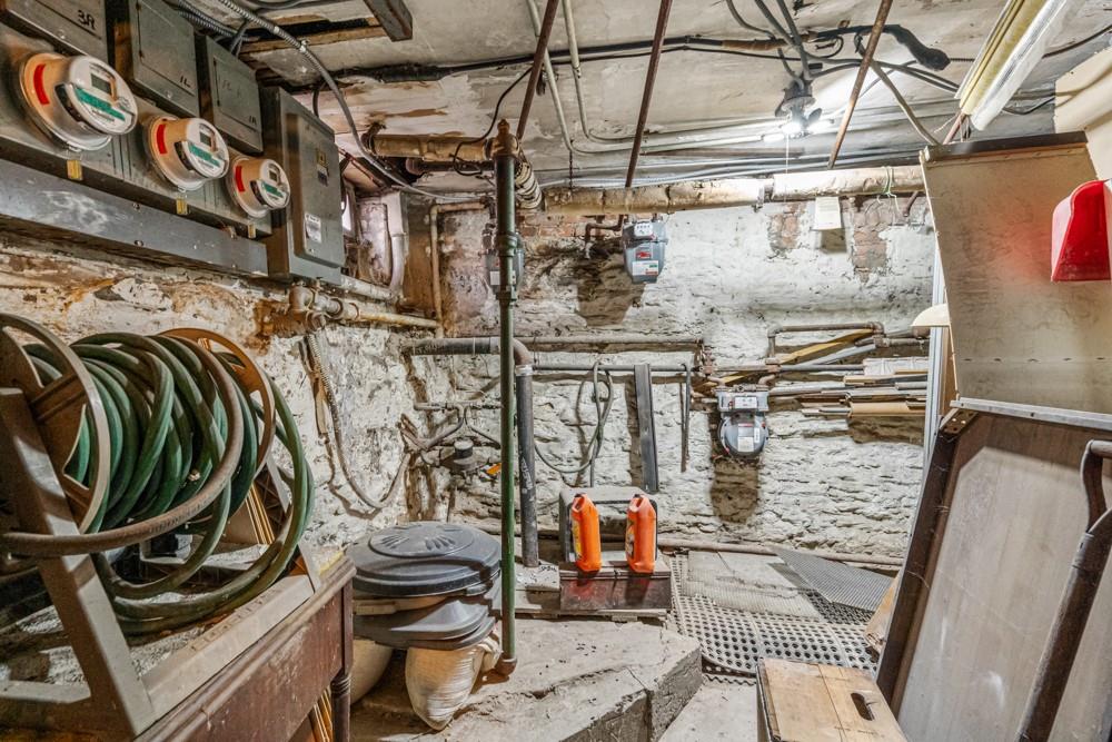 656 Henry Street, Brooklyn, NY 11231