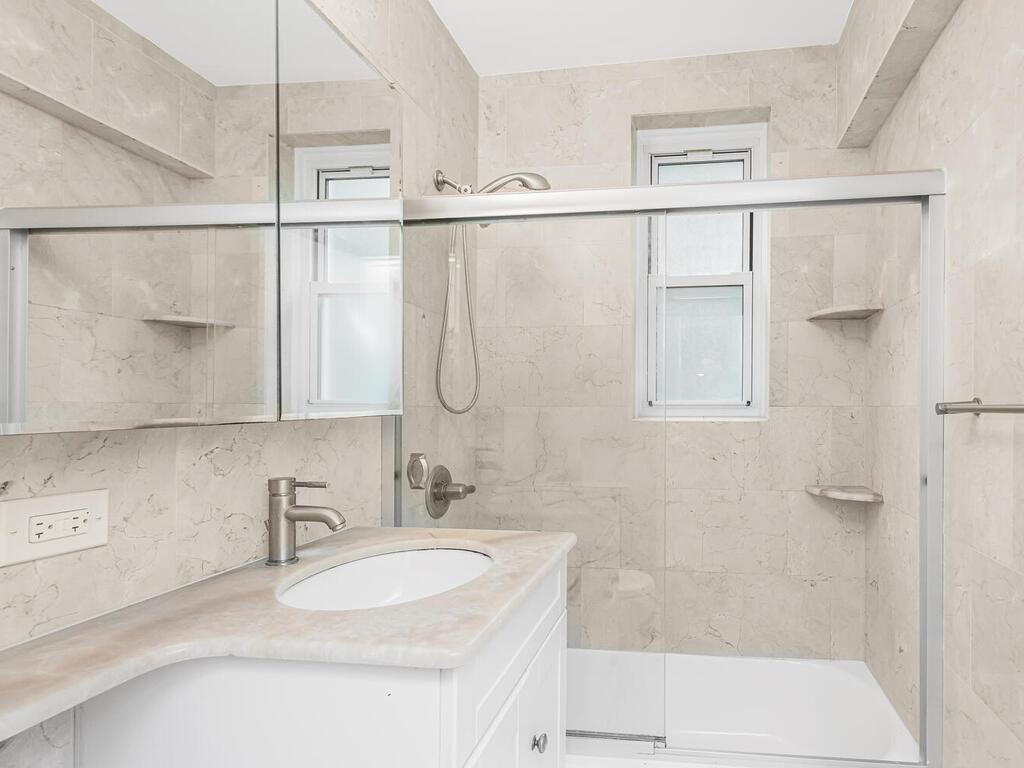 3901 Independence Avenue # 2F, Bronx, NY 10463