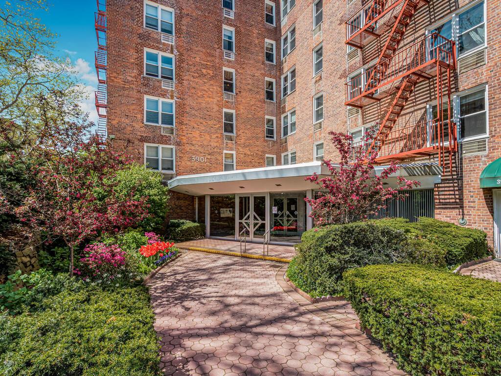 3901 Independence Avenue # 2F, Bronx, NY 10463