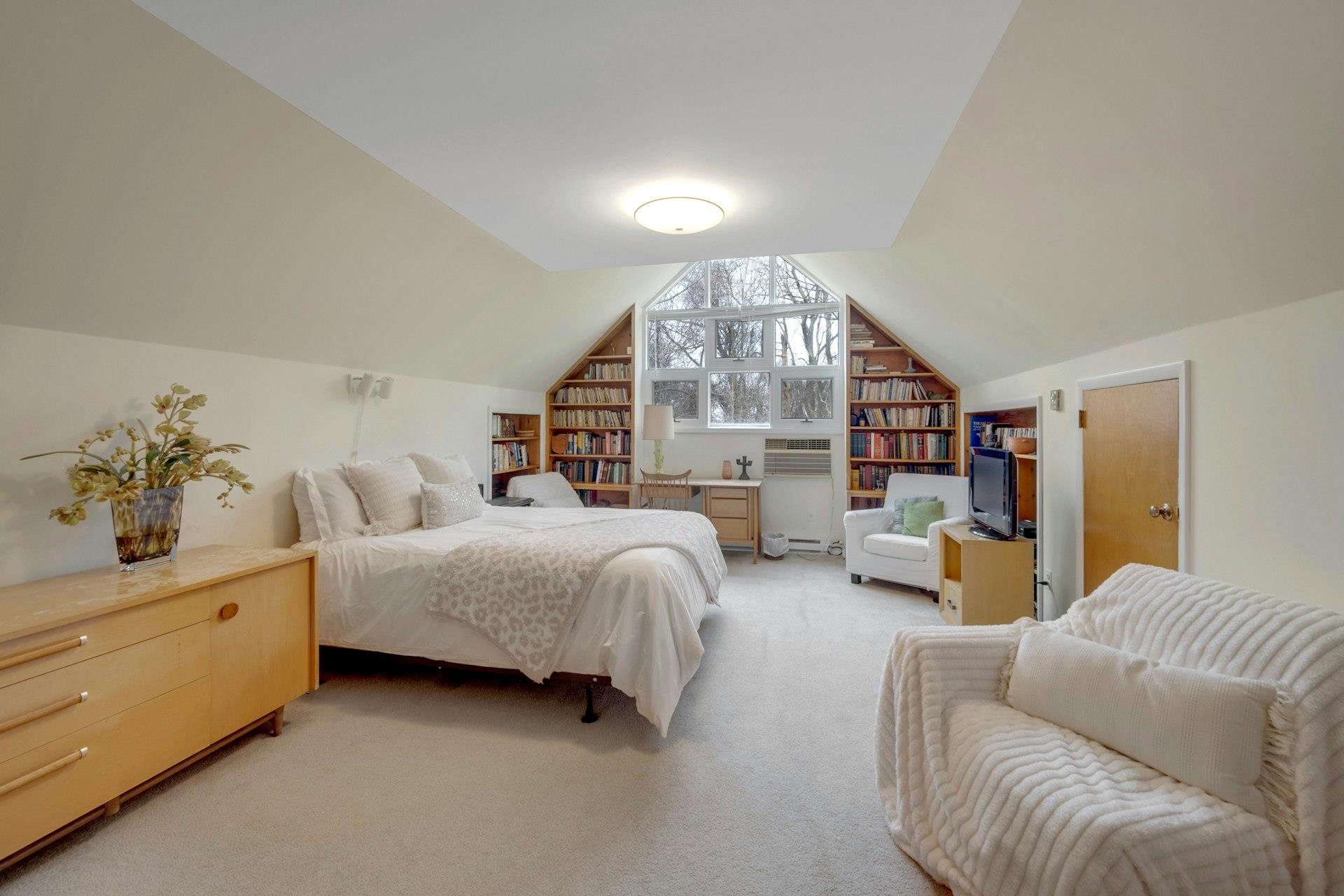 180 N Hampton Drive, White Plains, NY 10603