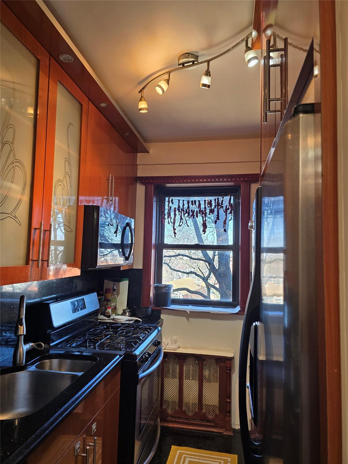 99-60 63rd Road # 3W, Rego Park, NY 11374