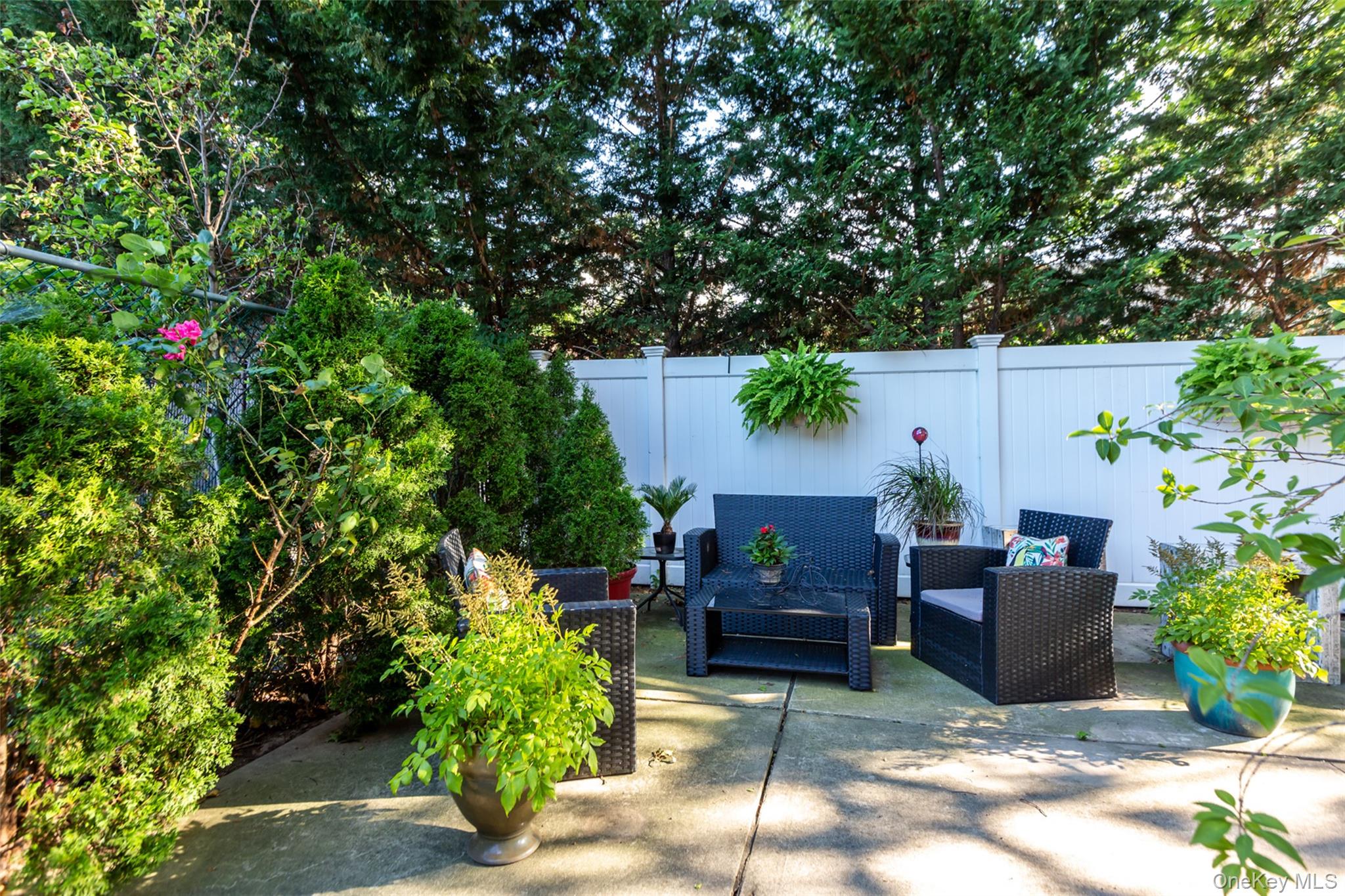 504 Merrick Road # 2k, Lynbrook, NY 11563