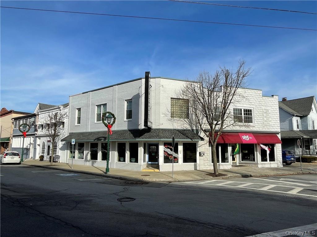 42 Orchard Street, Walden, NY 12586