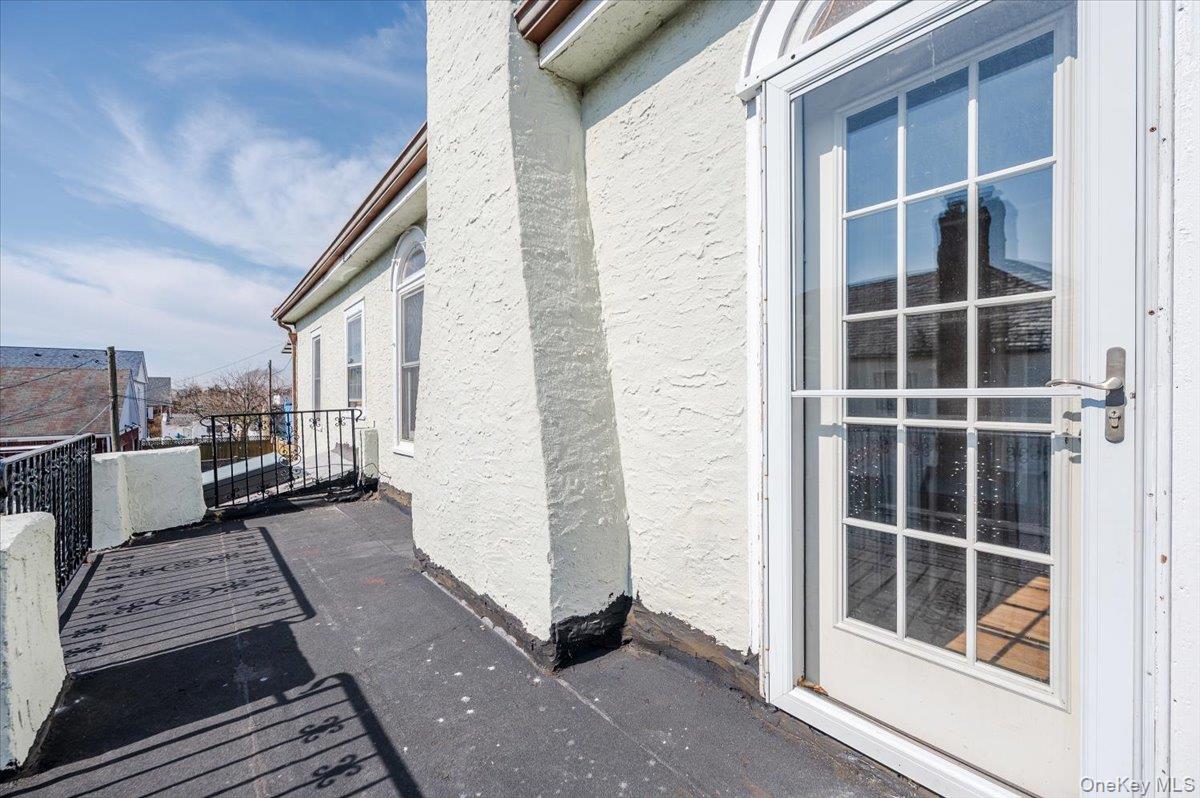 211 Laurelton Boulevard, Long Beach, NY 11561