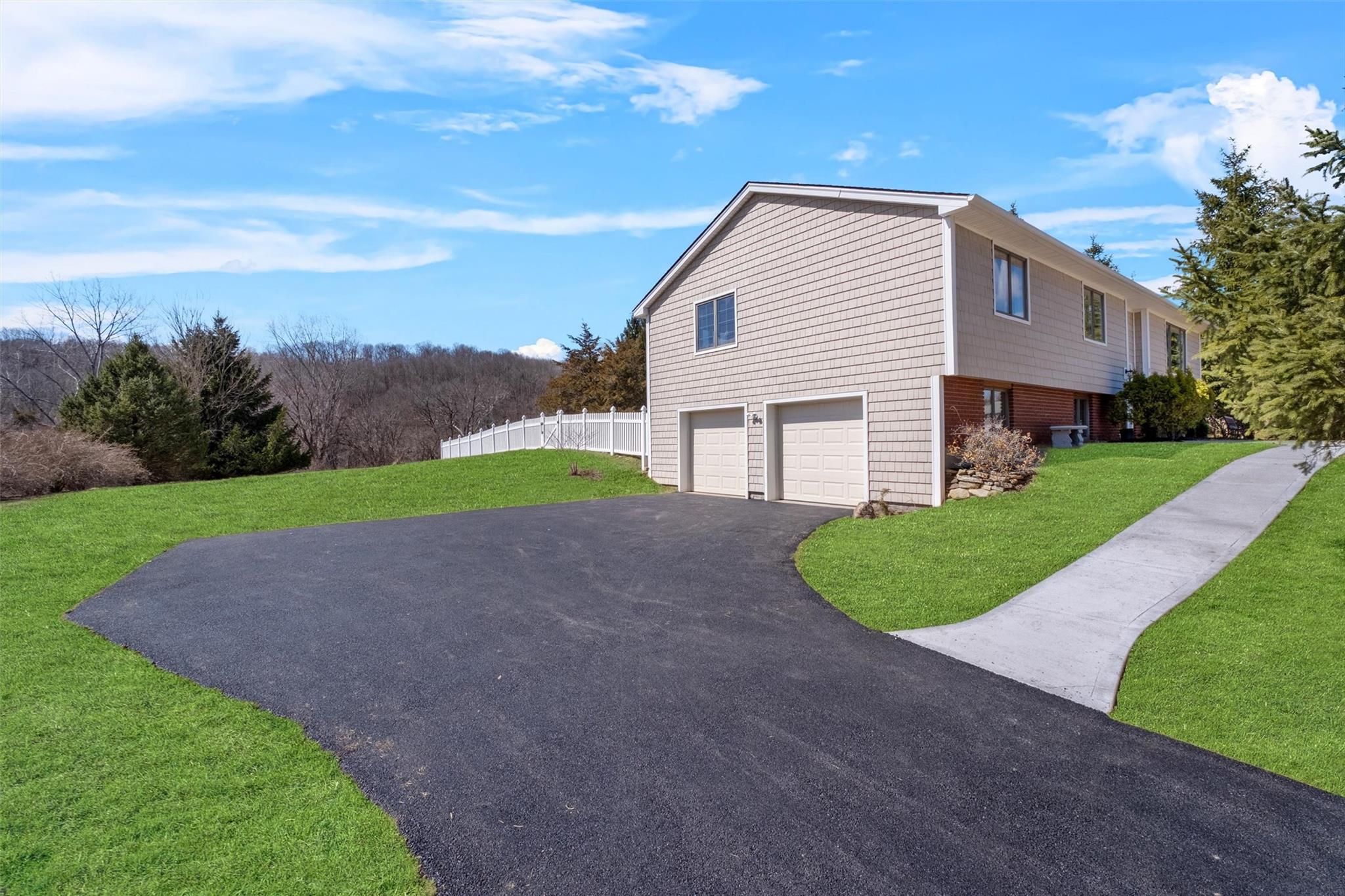 7 Riverdale Drive, Wingdale, NY 12594