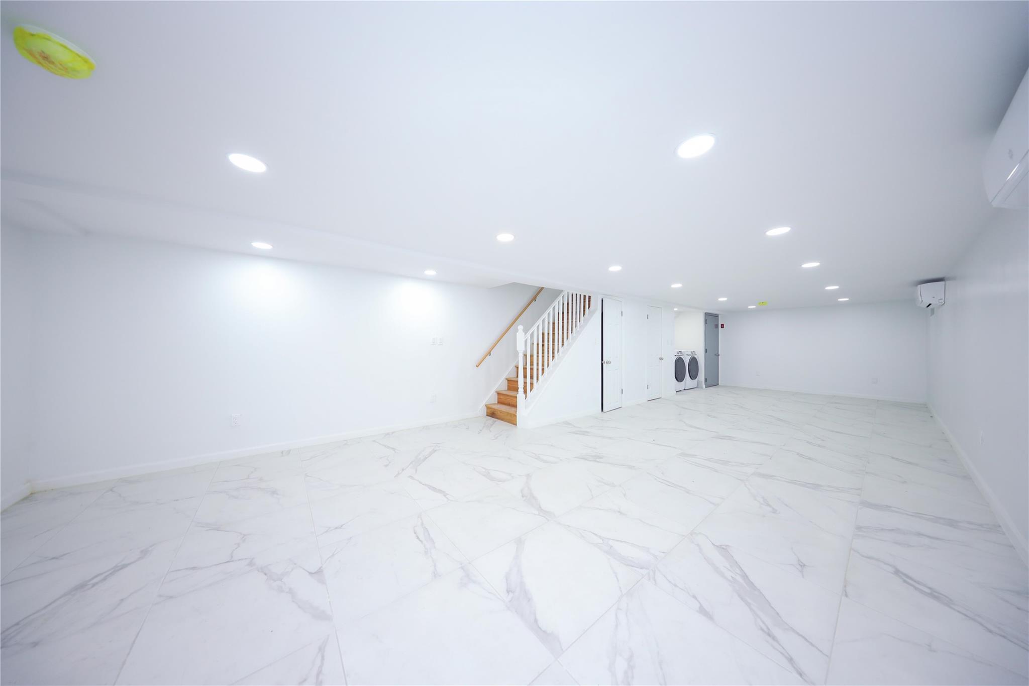 84 Elm Street, Staten Island, NY 10310