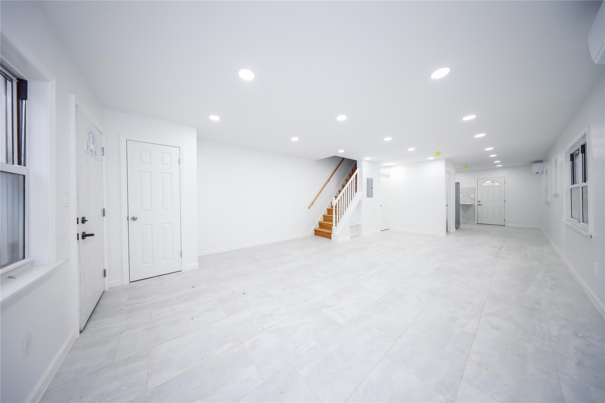 84 Elm Street, Staten Island, NY 10310