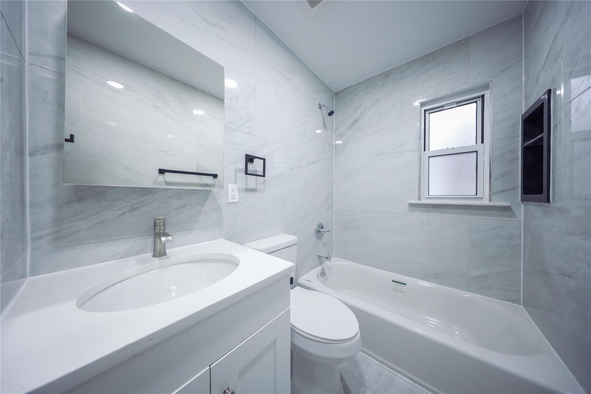 84 Elm Street, Staten Island, NY 10310