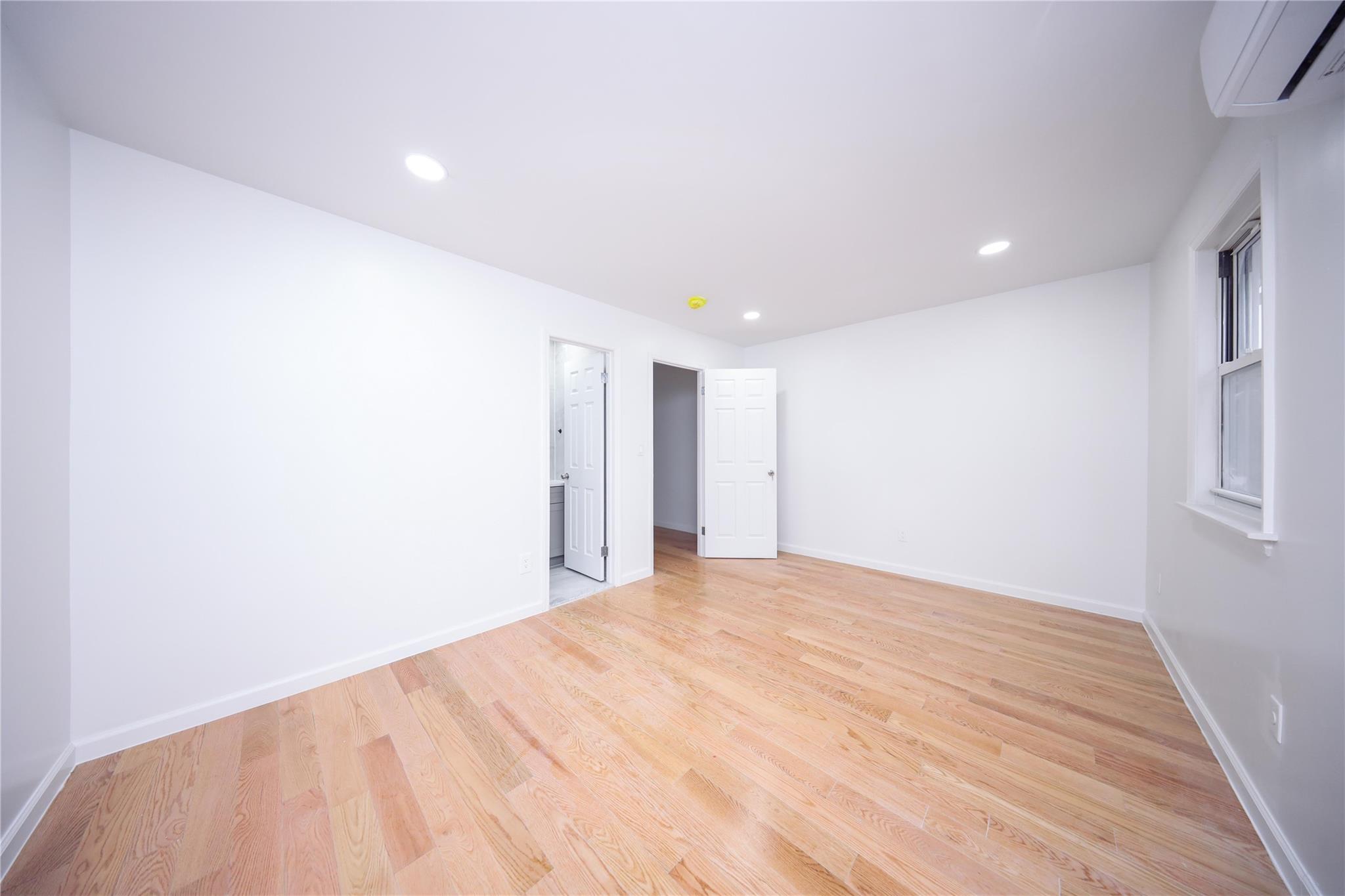84 Elm Street, Staten Island, NY 10310