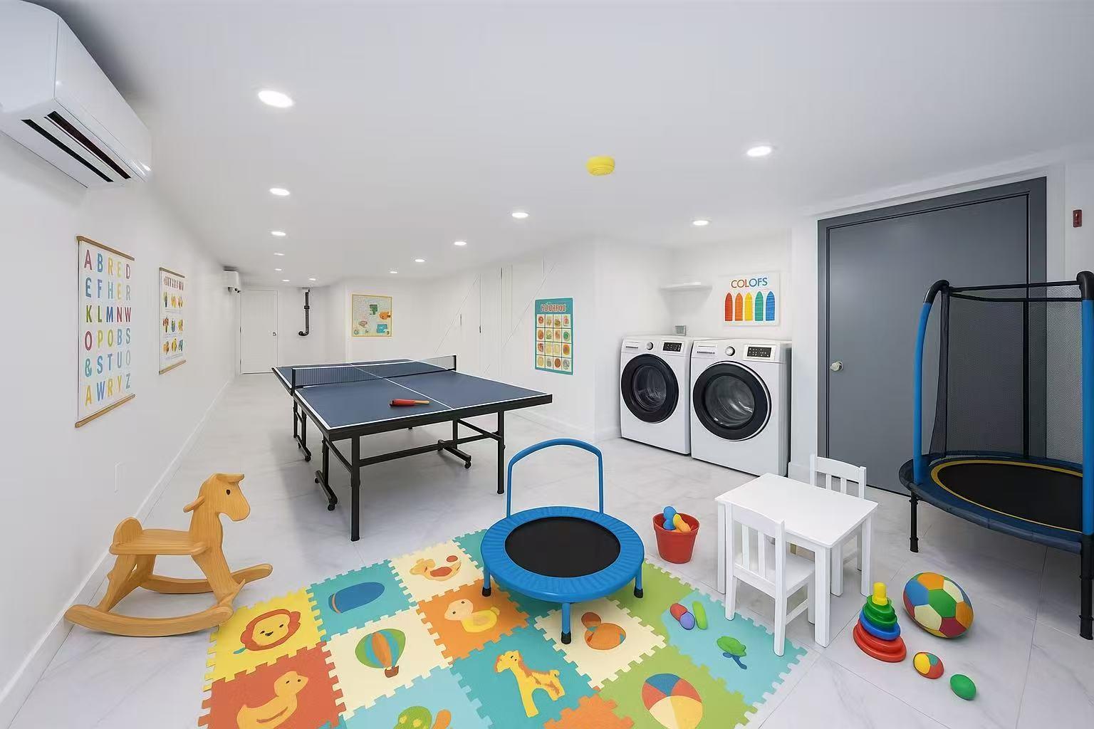 84 Elm Street, Staten Island, NY 10310