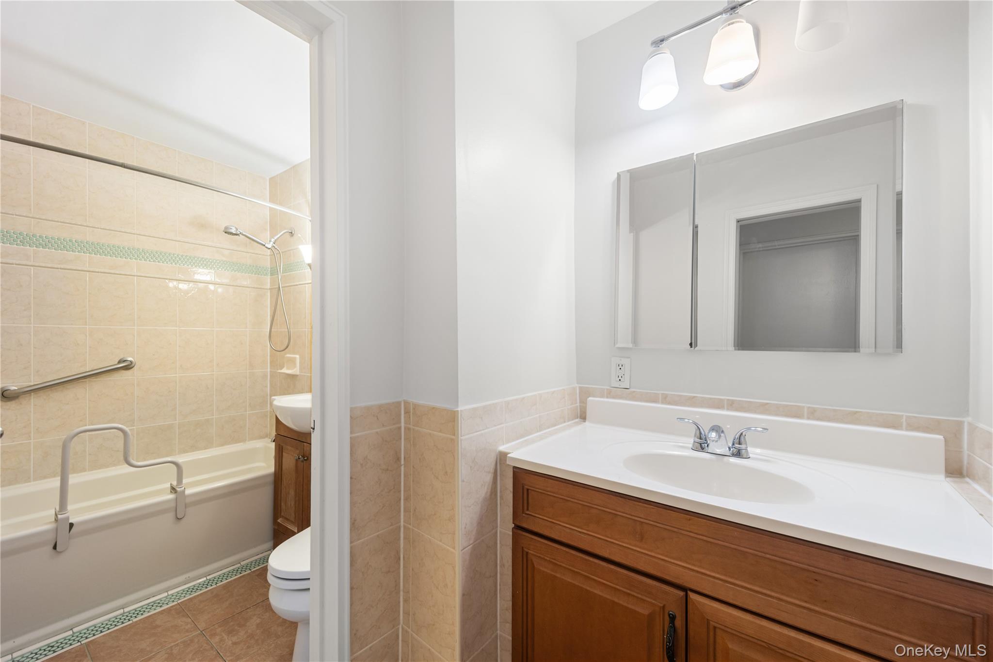 18-35 Corporal Kennedy Street # 5C, Bayside, NY 11360