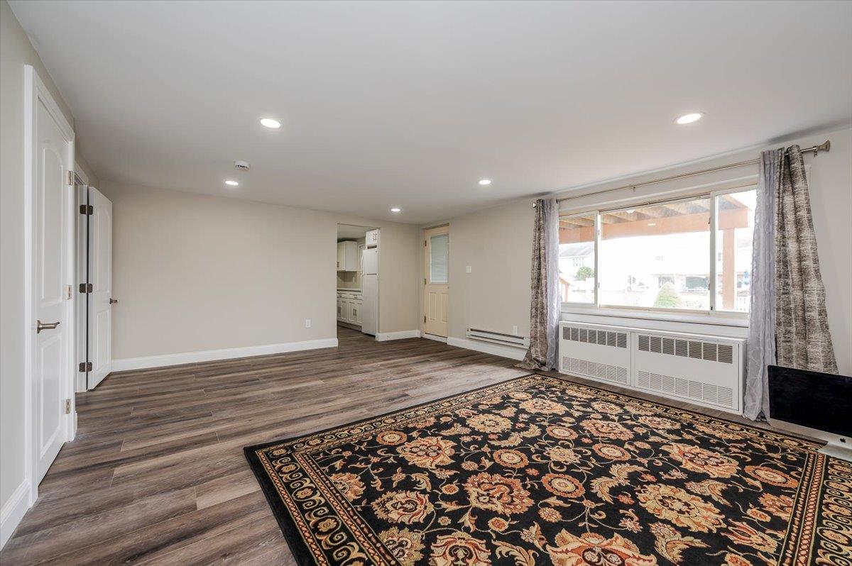 92 E First Street, Freeport, NY 11520