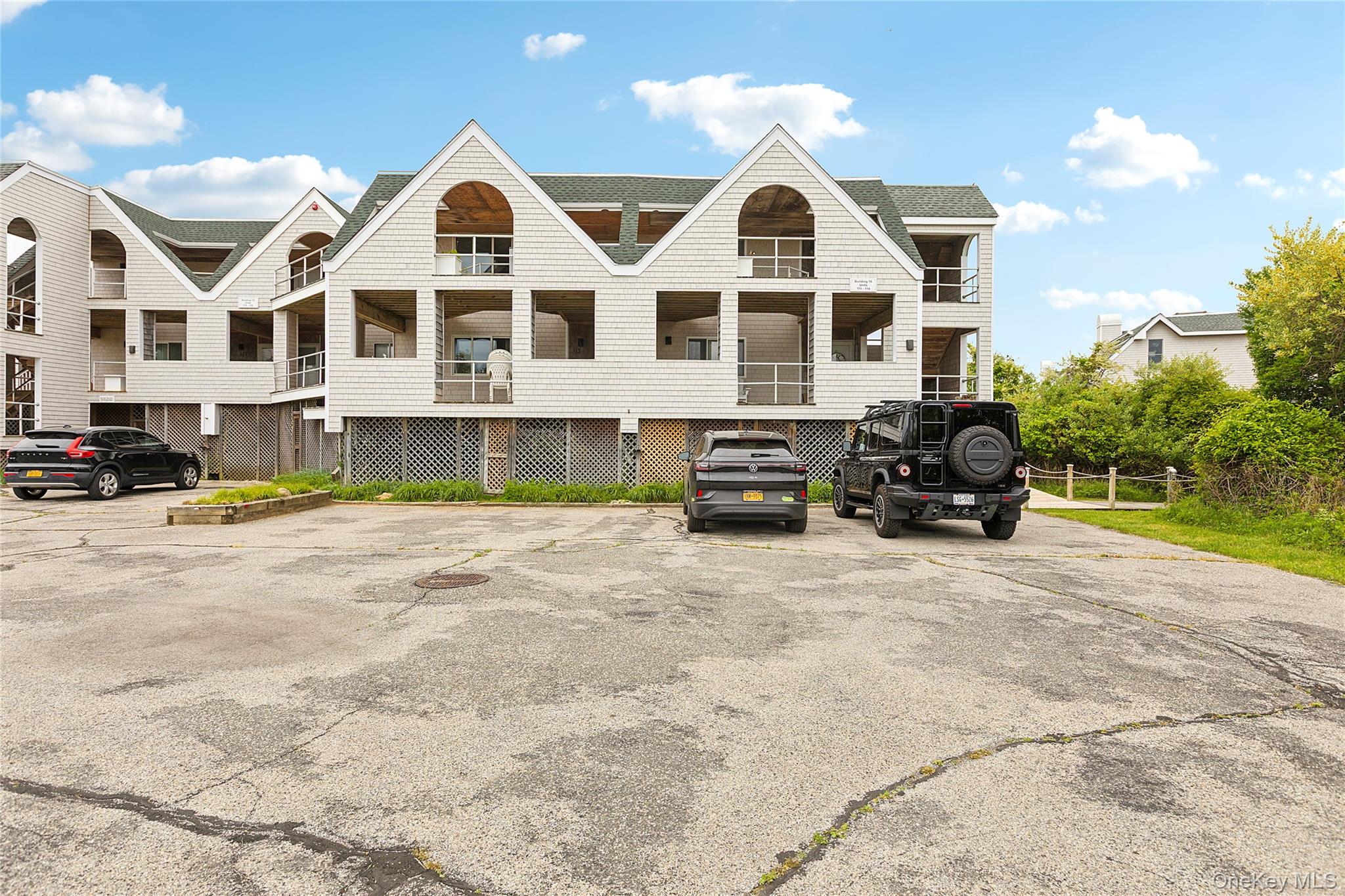 23 Fort Pond Road, Montauk, NY 11954