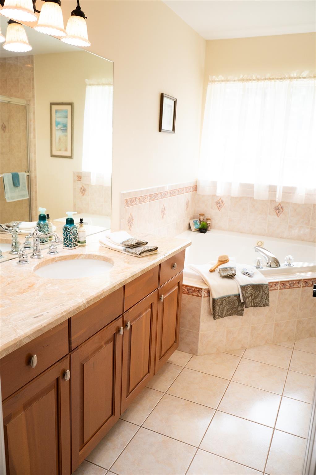 7 Victorian Court, Milton, NY 12547