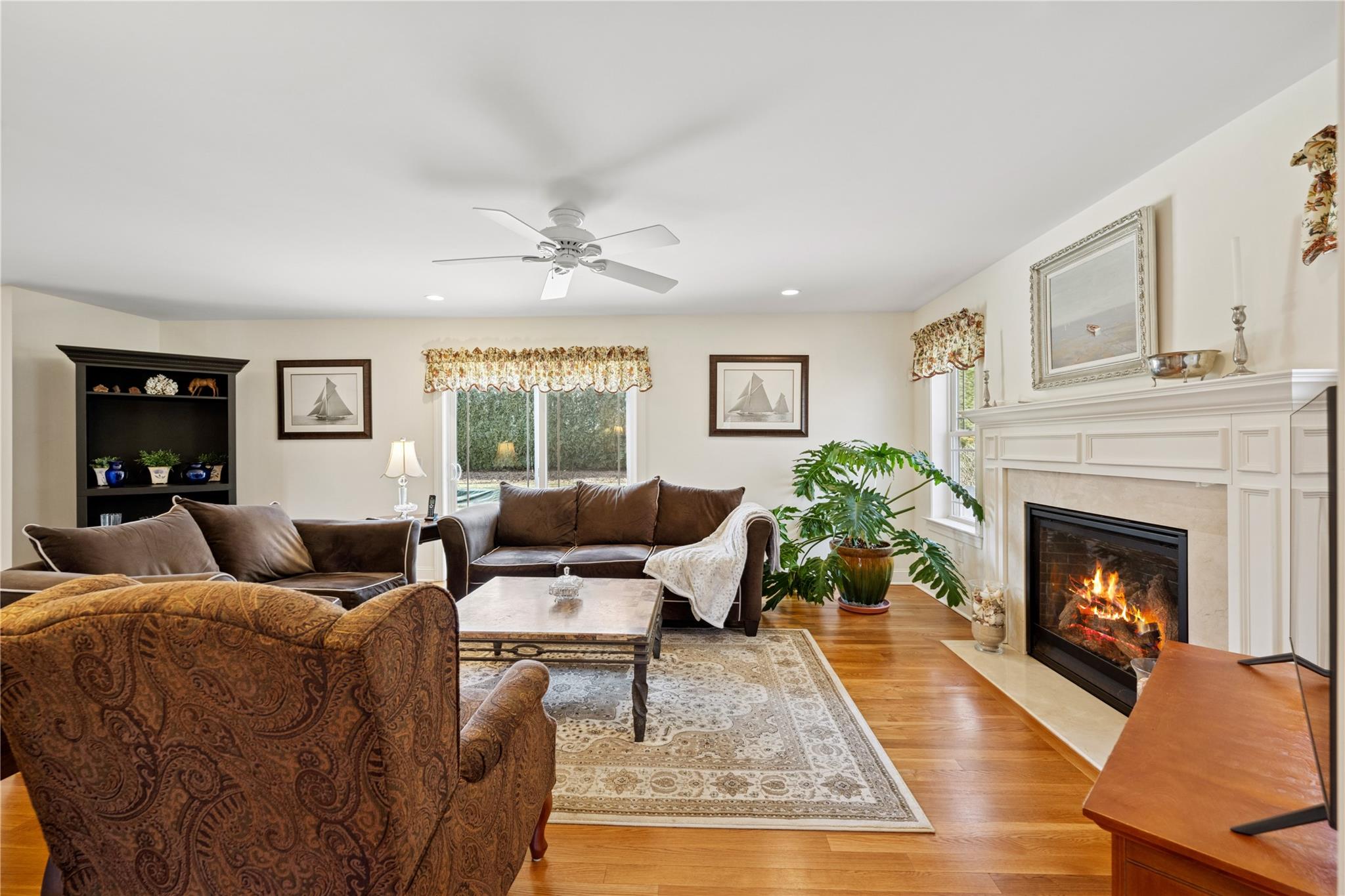 25 Fortune Cookie Lane, Hampton Bays, NY 11946