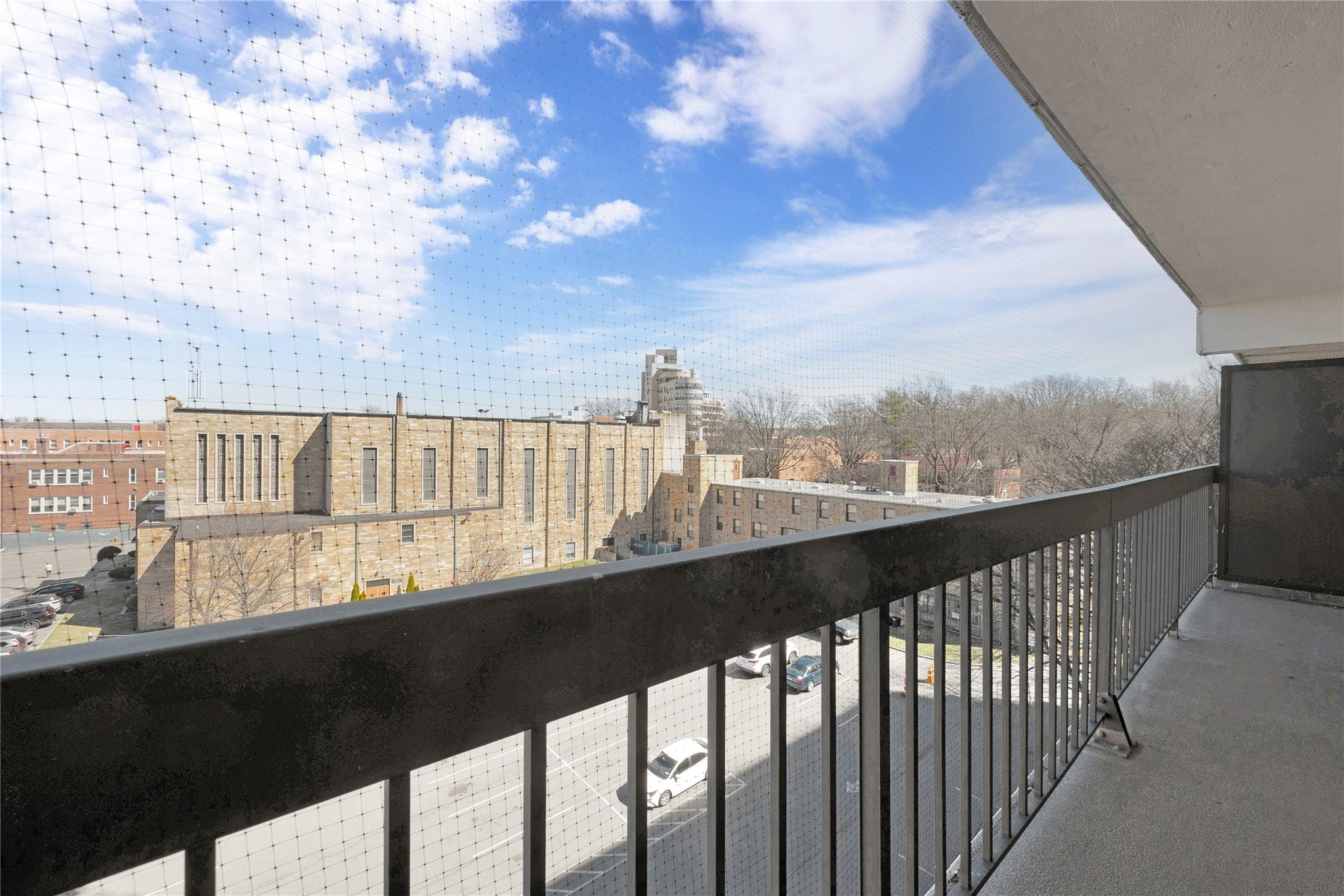 152-18 Union Turnpike # 5 G, Flushing, NY 11367