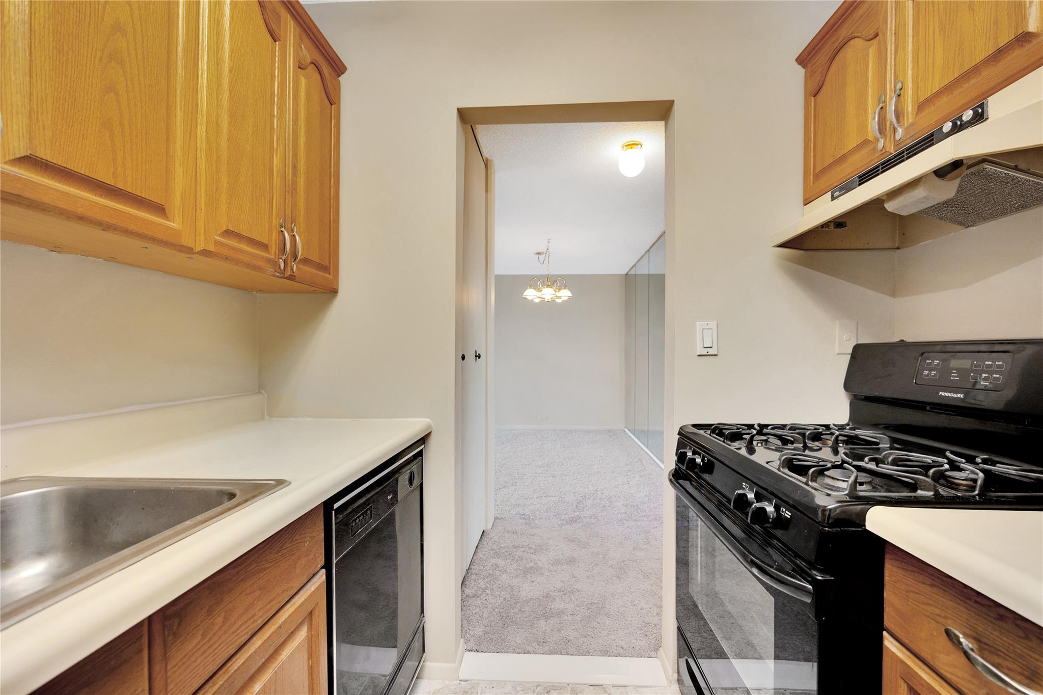 152-18 Union Turnpike # 5 G, Flushing, NY 11367