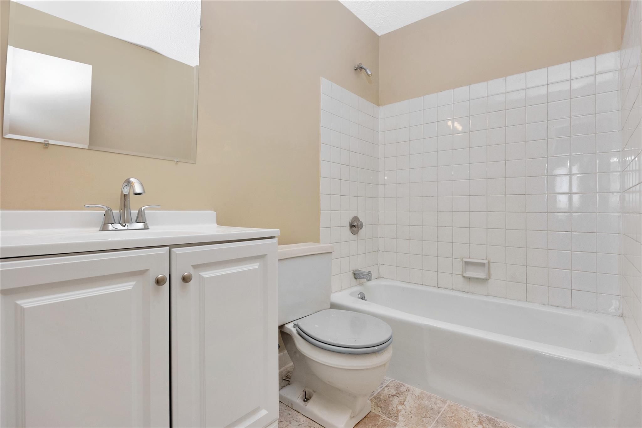 152-18 Union Turnpike # 5 G, Flushing, NY 11367