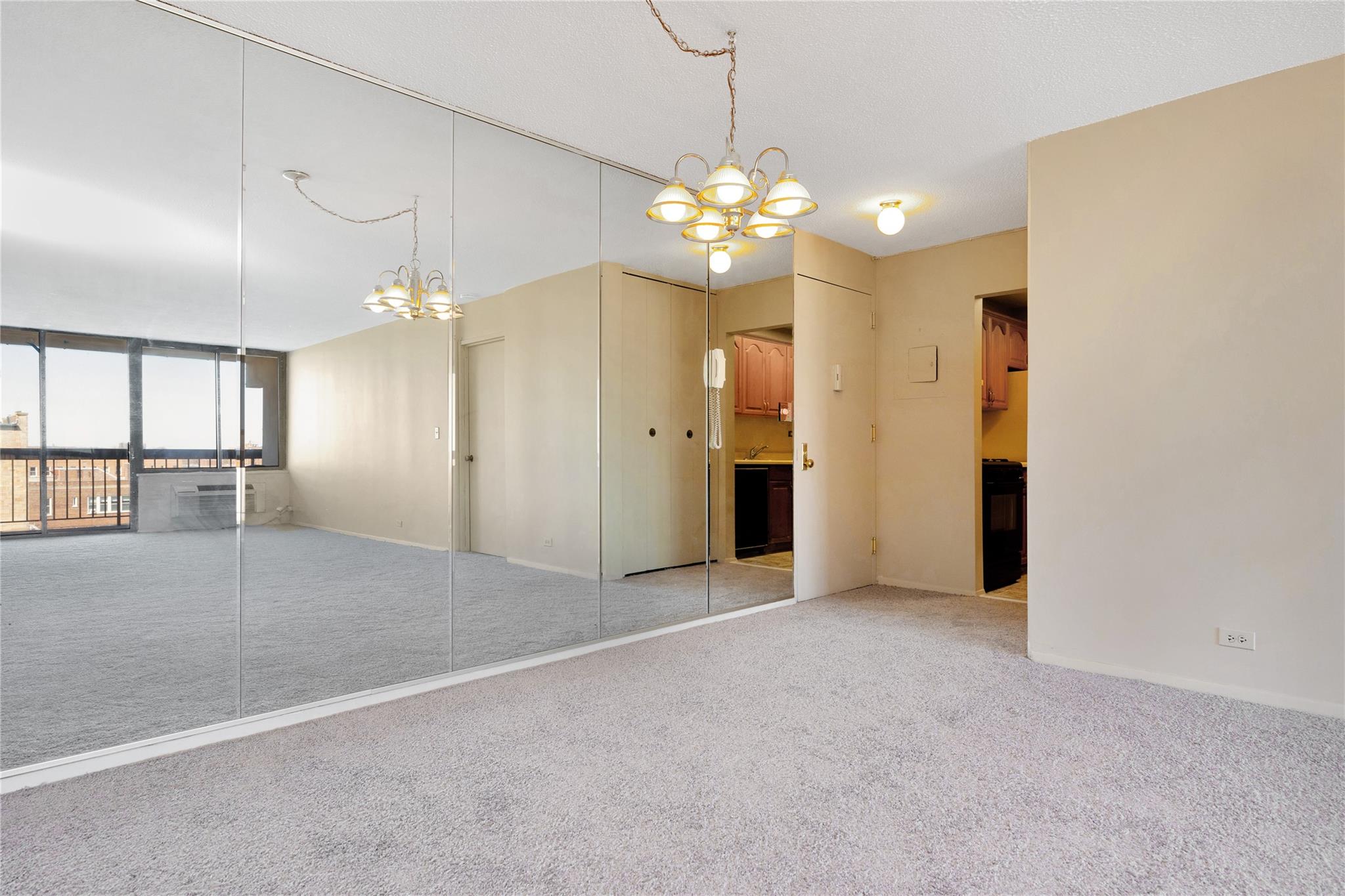 152-18 Union Turnpike # 5 G, Flushing, NY 11367