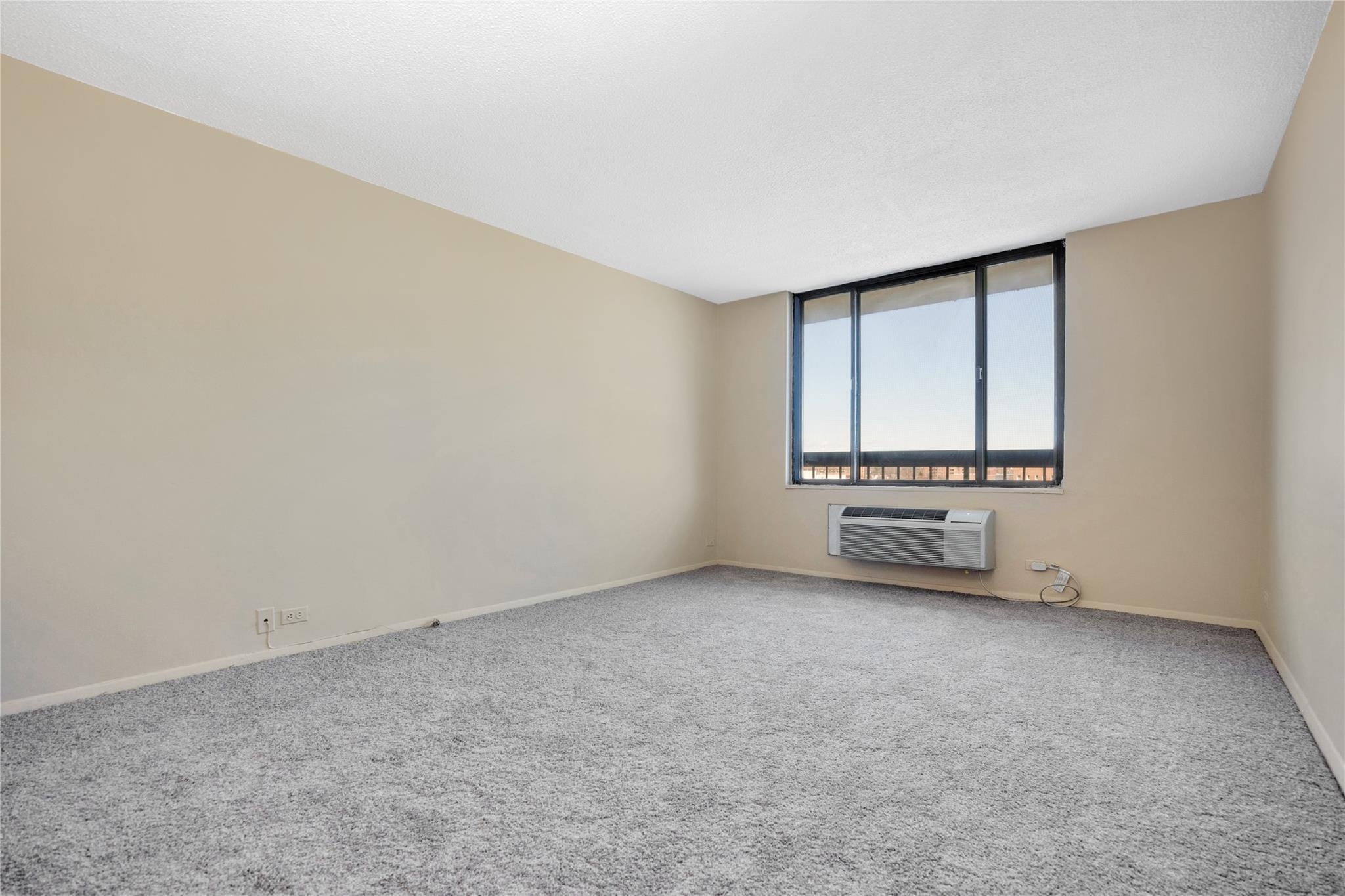 152-18 Union Turnpike # 5 G, Flushing, NY 11367