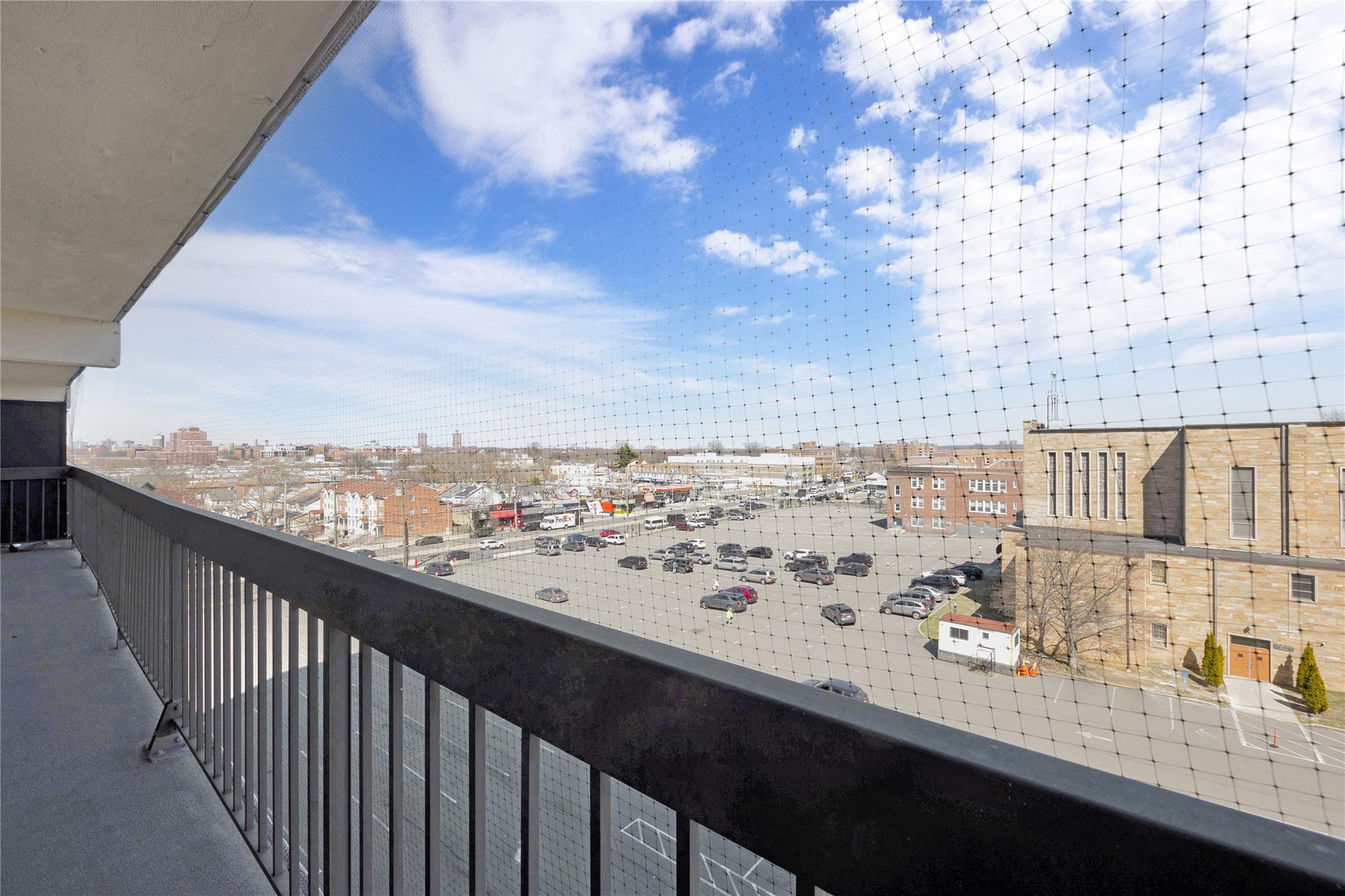 152-18 Union Turnpike # 5 G, Flushing, NY 11367