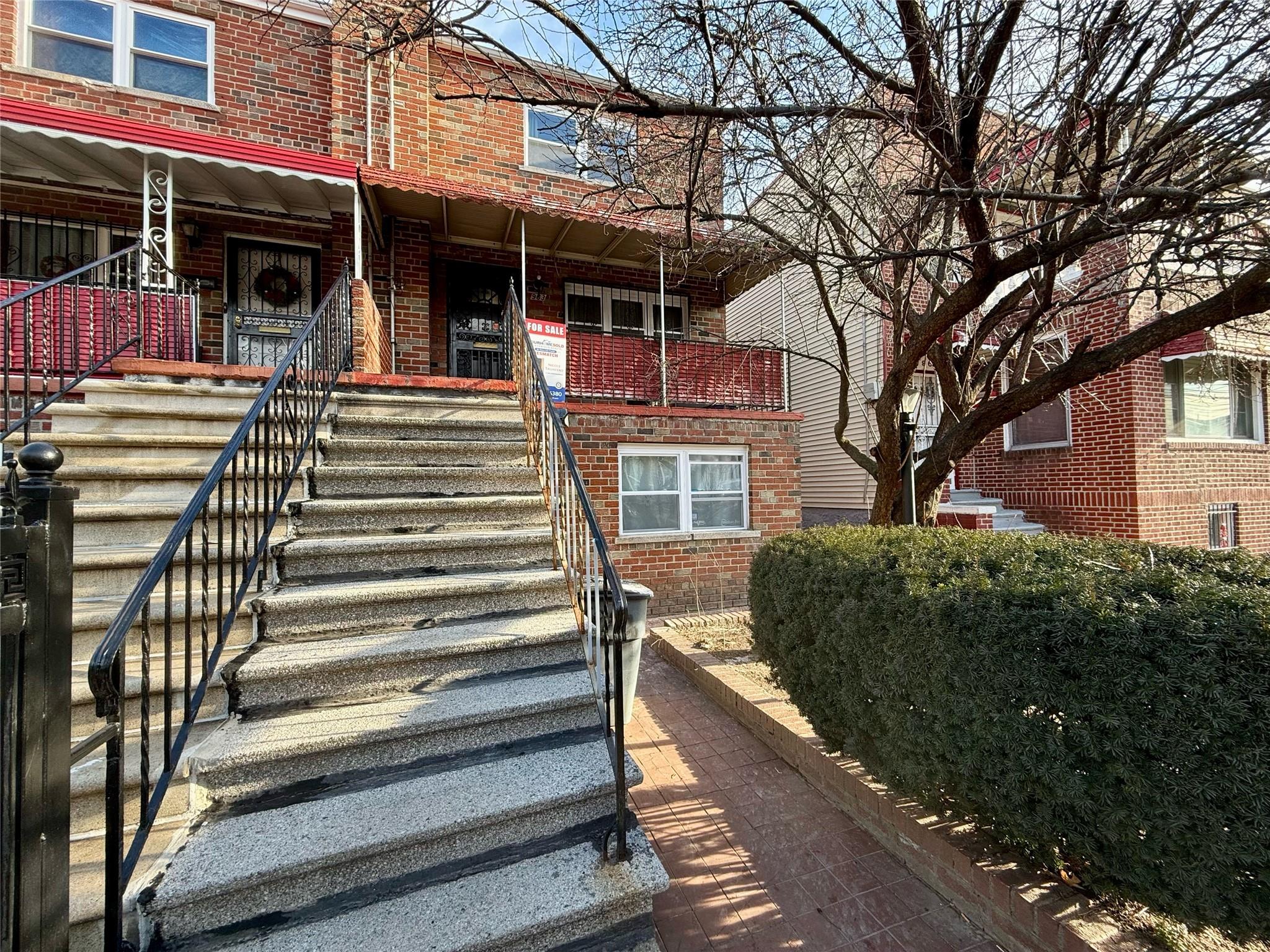 963 E 225th Street, Bronx, NY 10466