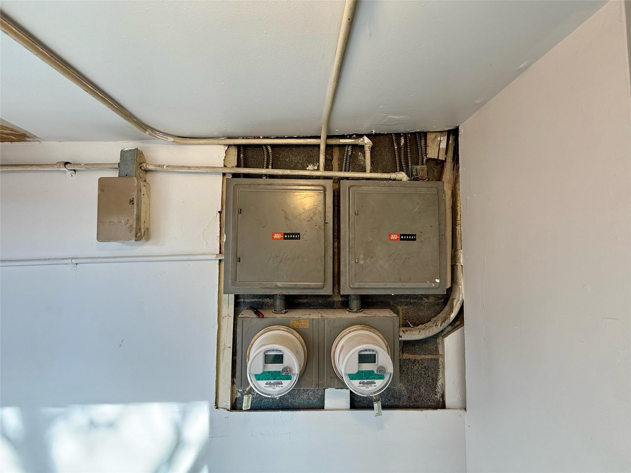 963 E 225th Street, Bronx, NY 10466