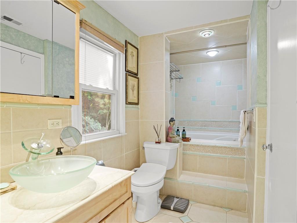 1035 Shore Acres Drive, Mamaroneck, NY 10543