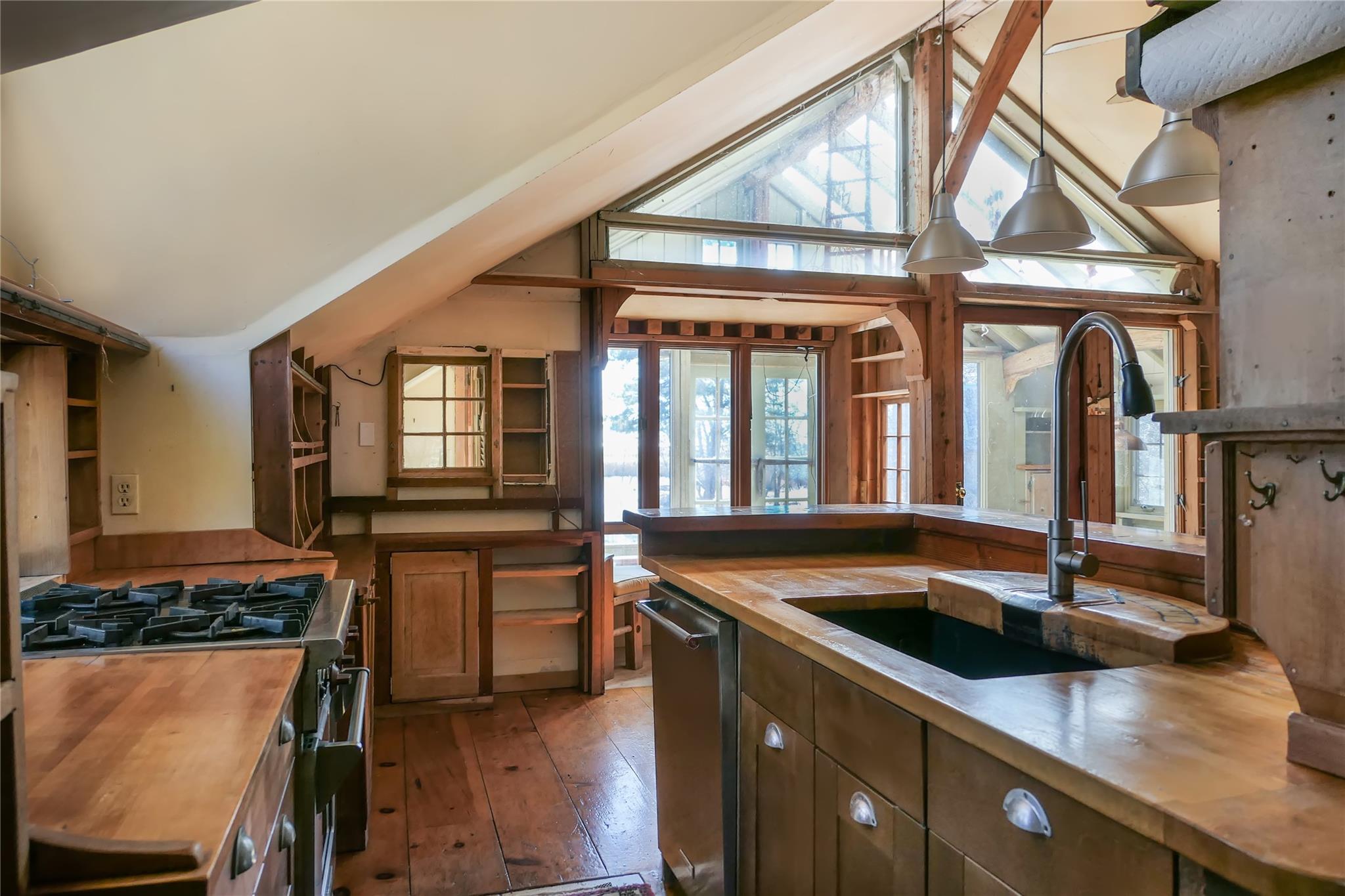 59 Burnett Lane, Brookhaven, NY 11719