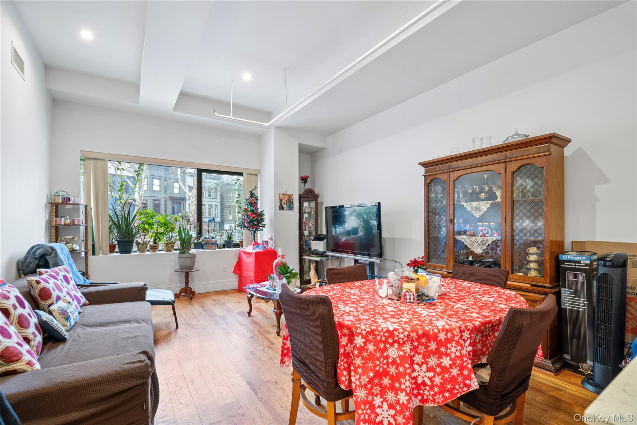 850 Metropolitan Avenue # 1E, Brooklyn, NY 11211