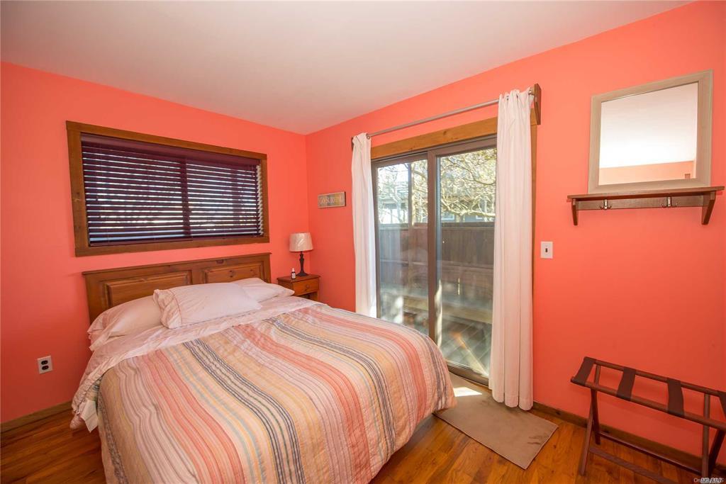 1 Spindrift Walk, Davis Park, NY 11772