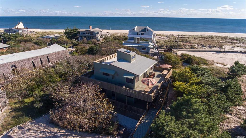 1 Spindrift Walk, Davis Park, NY 11772