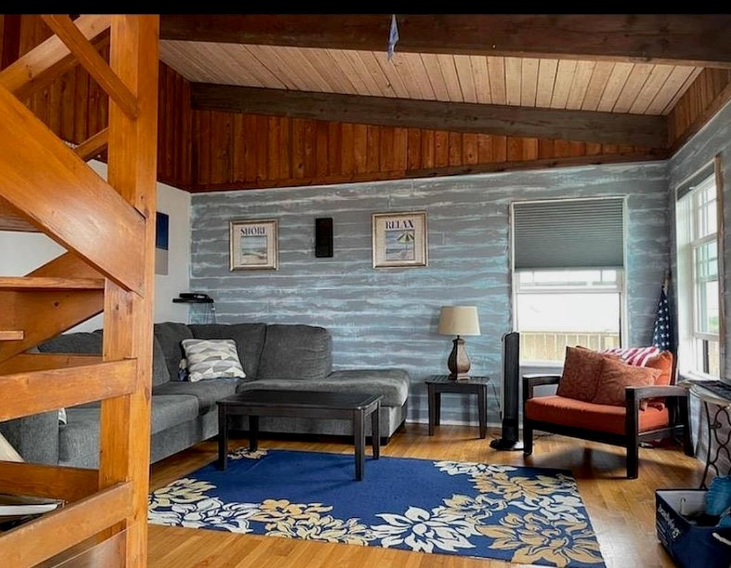 1 Spindrift Walk, Davis Park, NY 11772