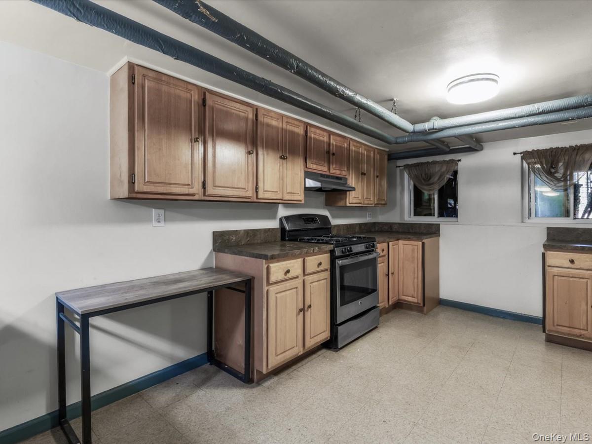 68 Norwood Avenue, Brooklyn, NY 11208