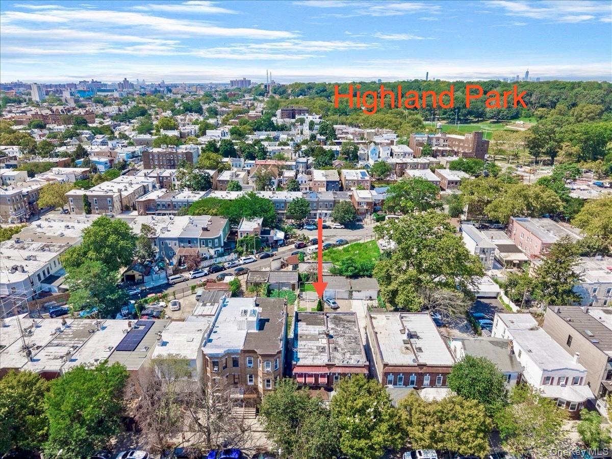 68 Norwood Avenue, Brooklyn, NY 11208