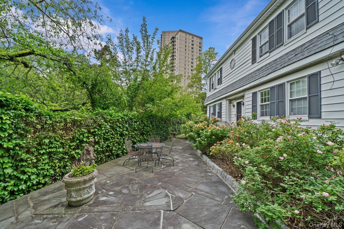 2711 Edgehill Avenue, Bronx, NY 10463