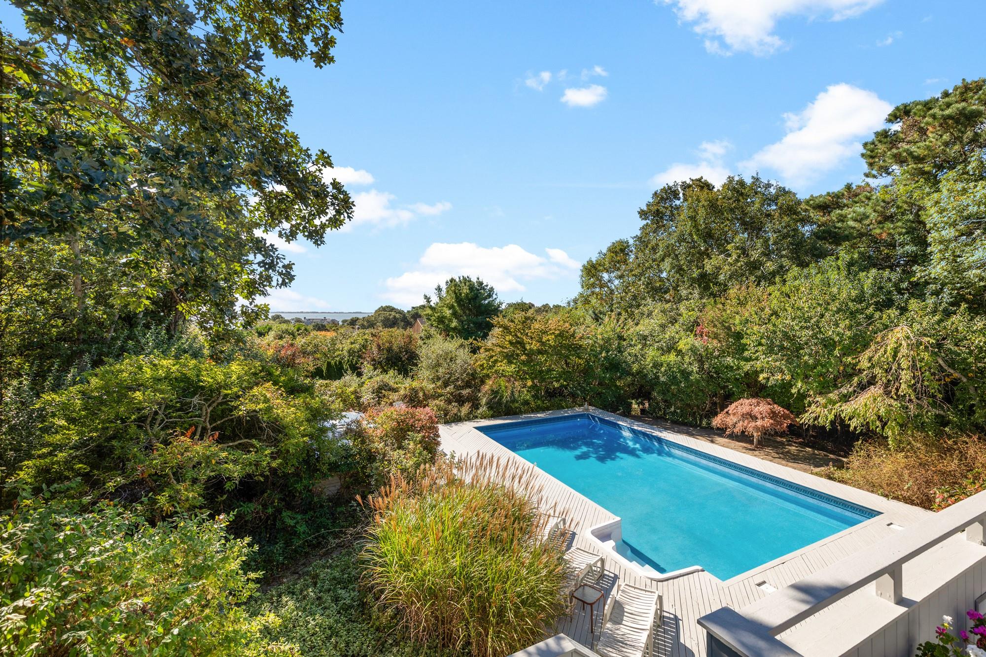 29 Kenwood Road, Southampton, NY 11968