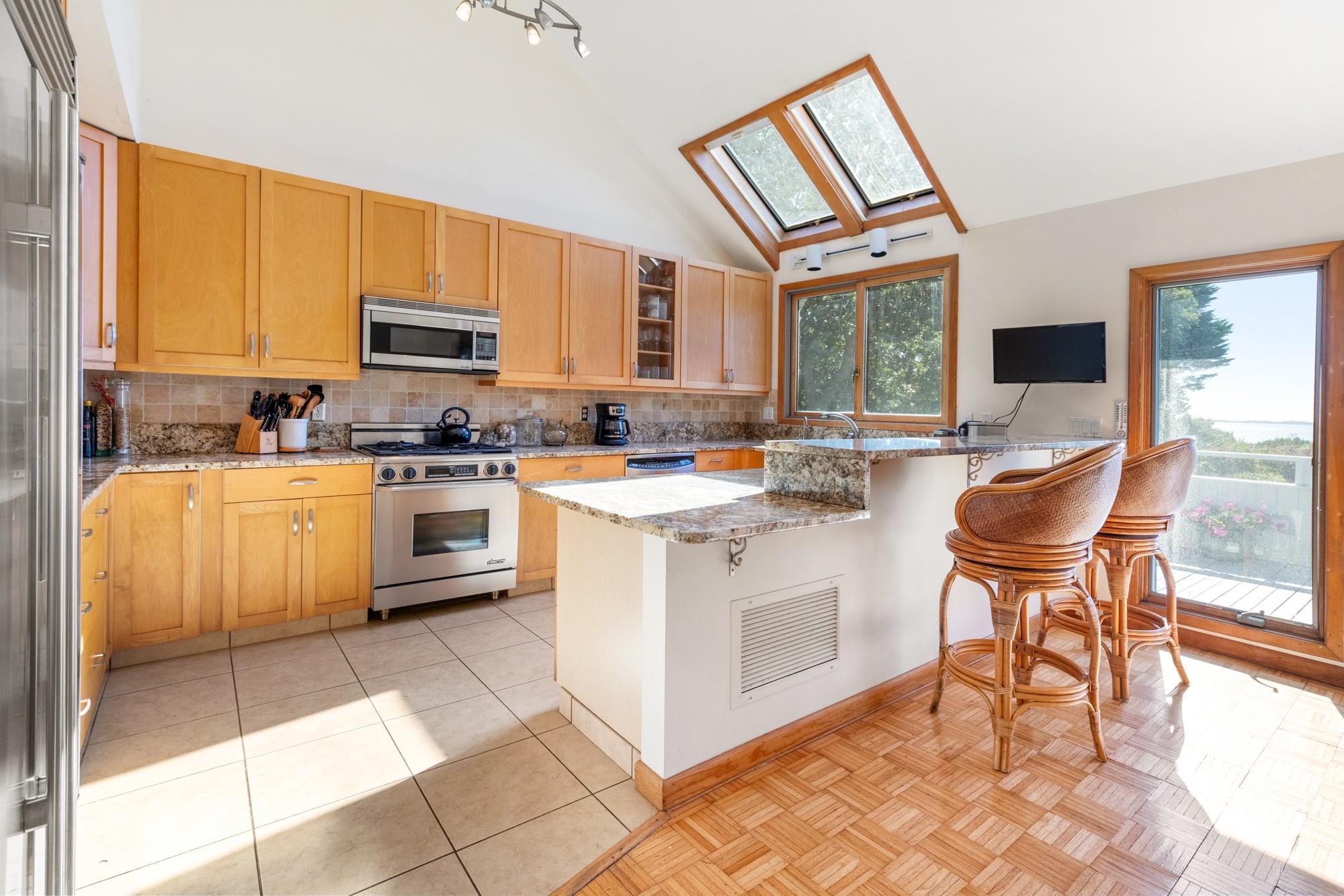 29 Kenwood Road, Southampton, NY 11968