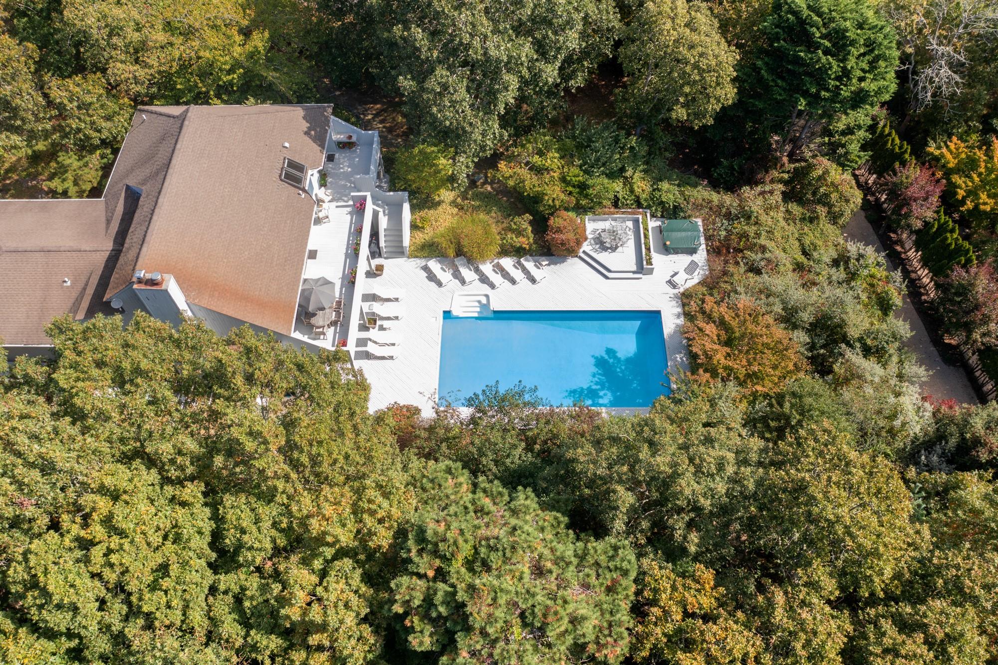 29 Kenwood Road, Southampton, NY 11968