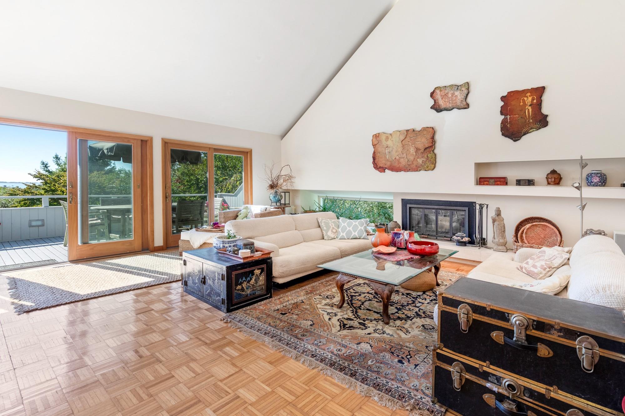 29 Kenwood Road, Southampton, NY 11968