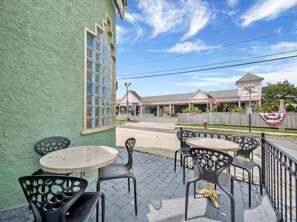 2041 Park # Suite 9, Atlantic Beach, NY 11509