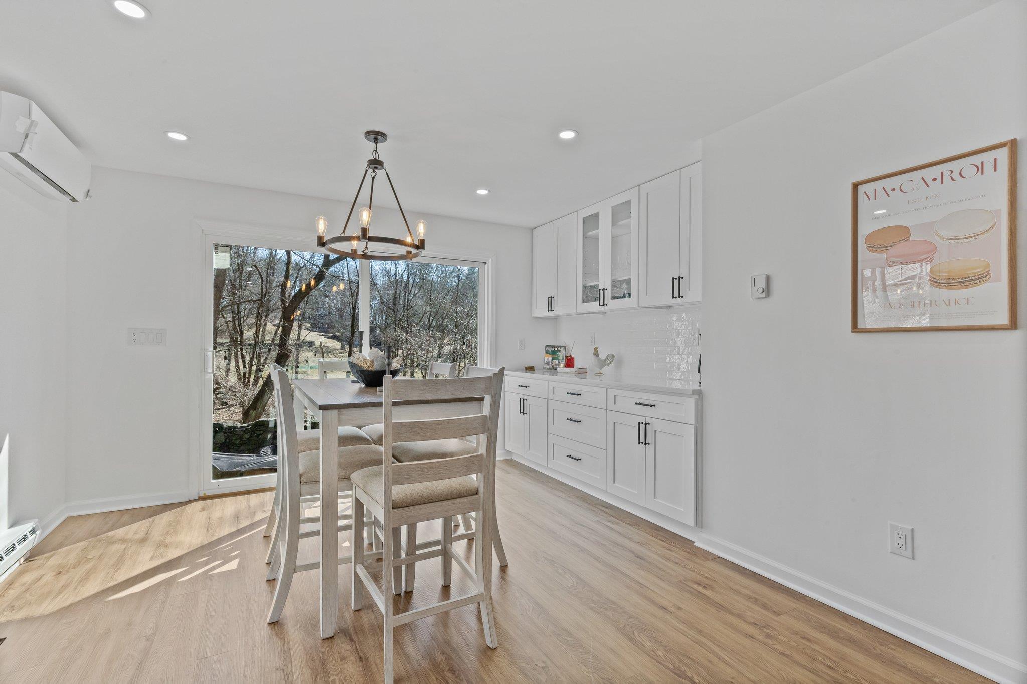 200 Chestnut Ridge Road, Bedford Corners, NY 10549