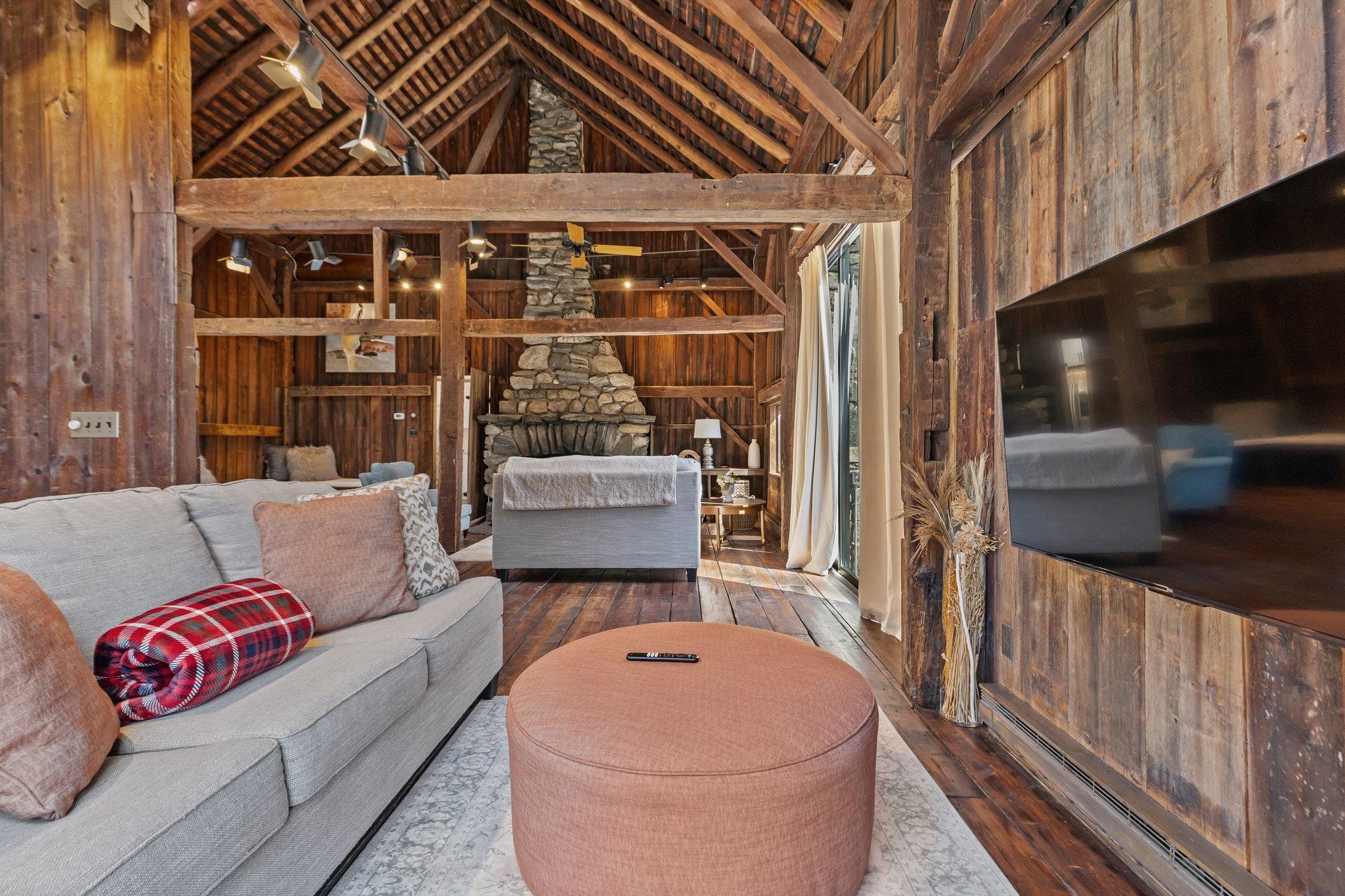 200 Chestnut Ridge Road, Bedford Corners, NY 10549