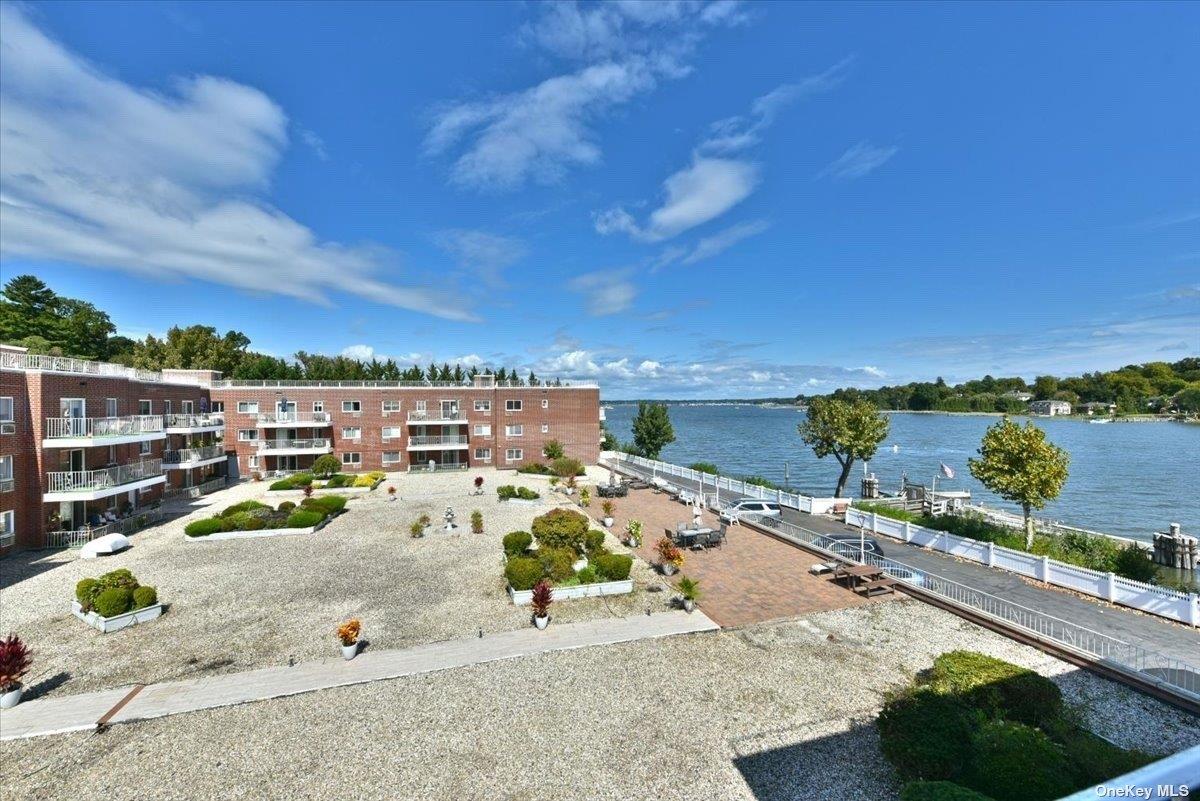 320 E Shore Road # 25A, Great Neck, NY 11023