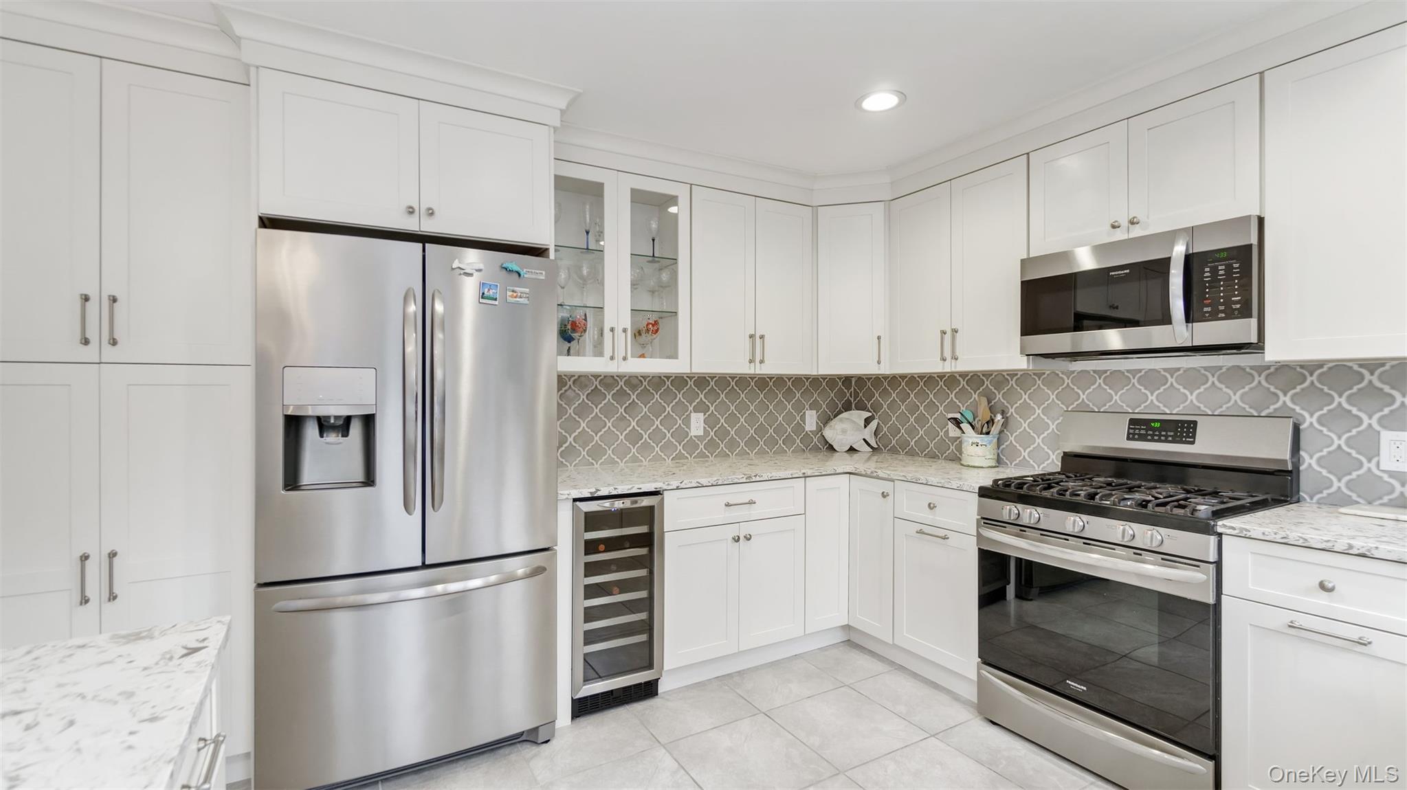 5225 Peconic Bay Boulevard, Laurel, NY 11948