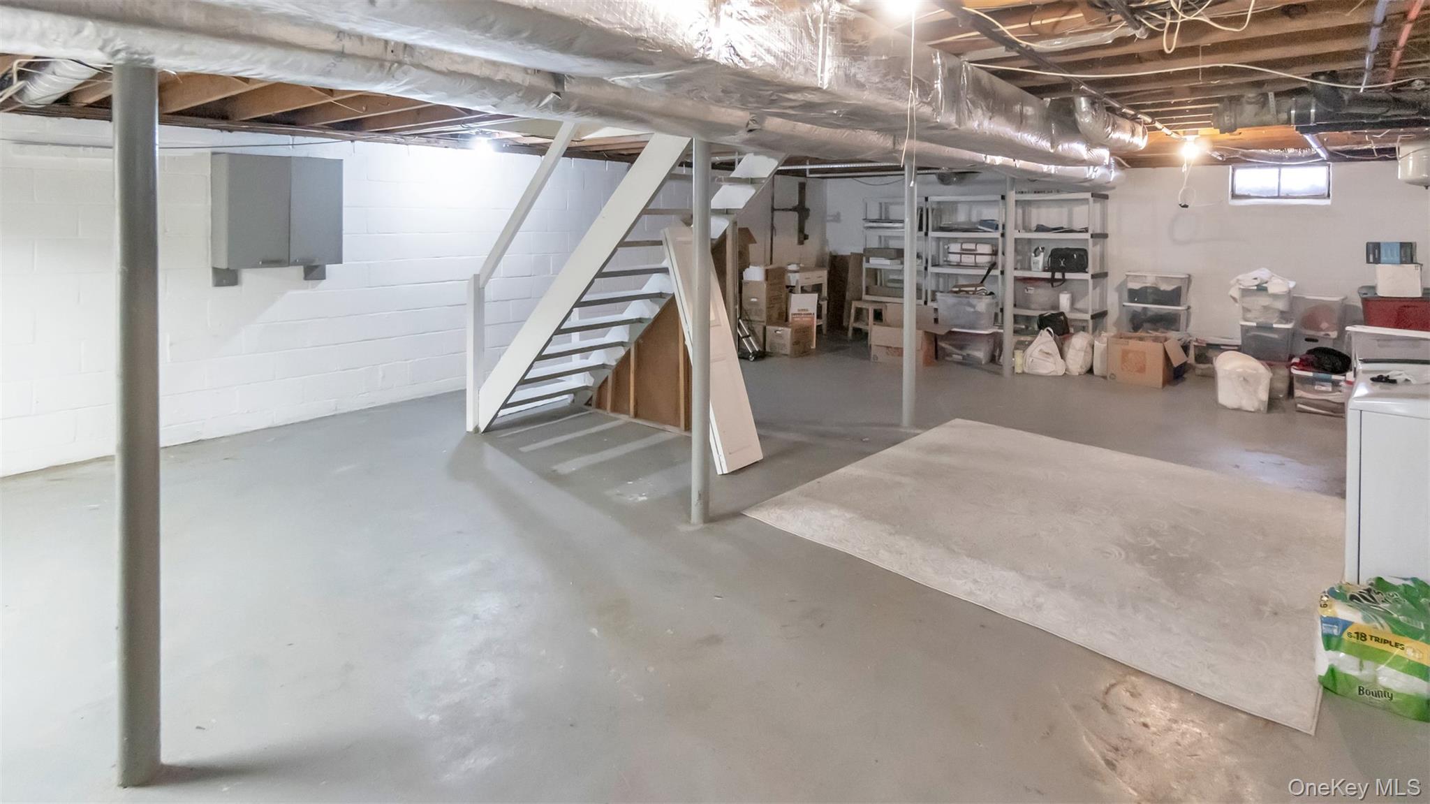 5225 Peconic Bay Boulevard, Laurel, NY 11948