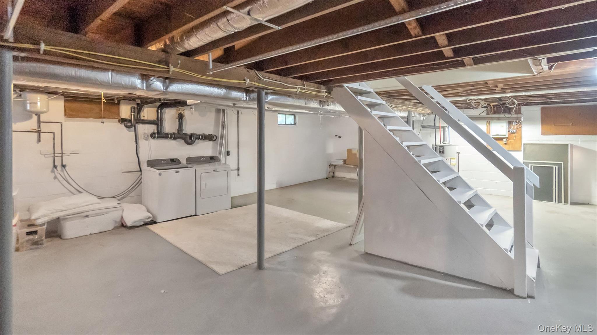 5225 Peconic Bay Boulevard, Laurel, NY 11948