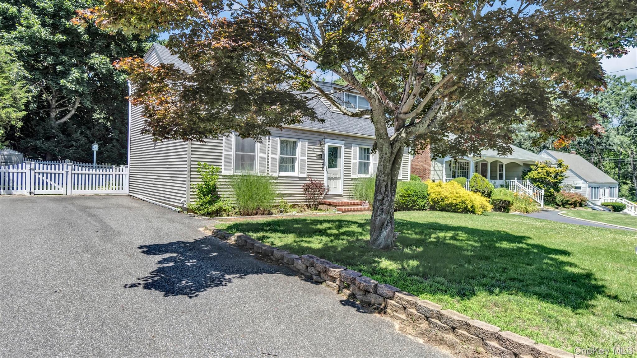 5225 Peconic Bay Boulevard, Laurel, NY 11948