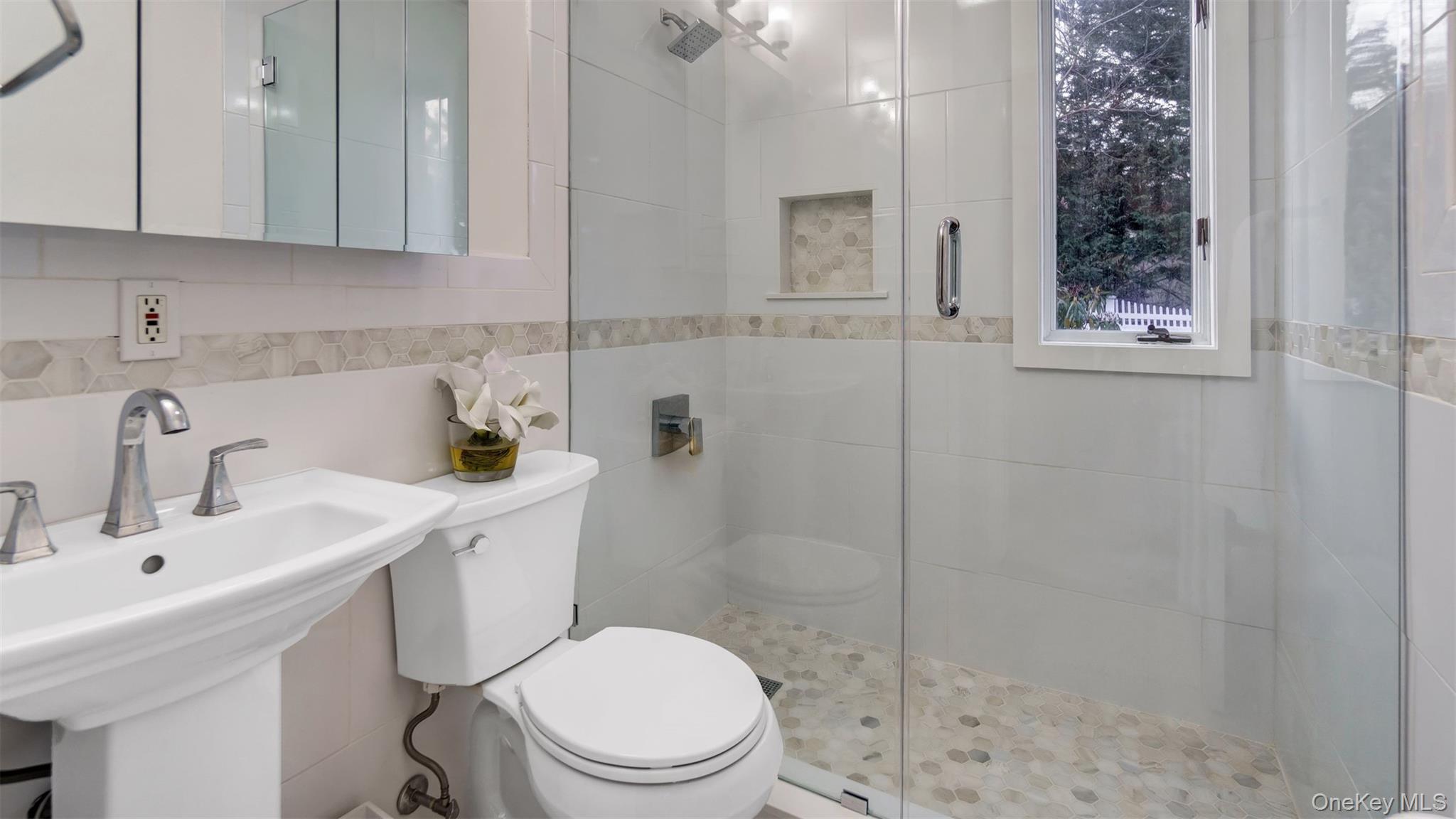 5225 Peconic Bay Boulevard, Laurel, NY 11948