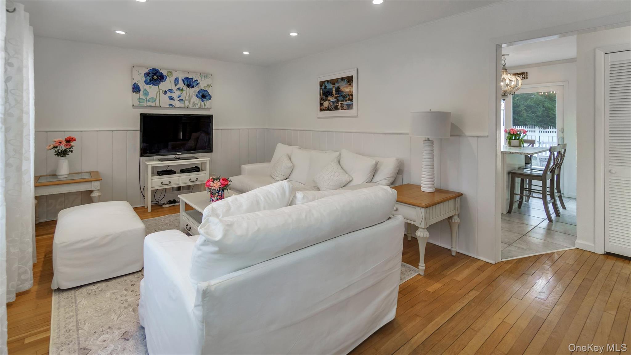 5225 Peconic Bay Boulevard, Laurel, NY 11948